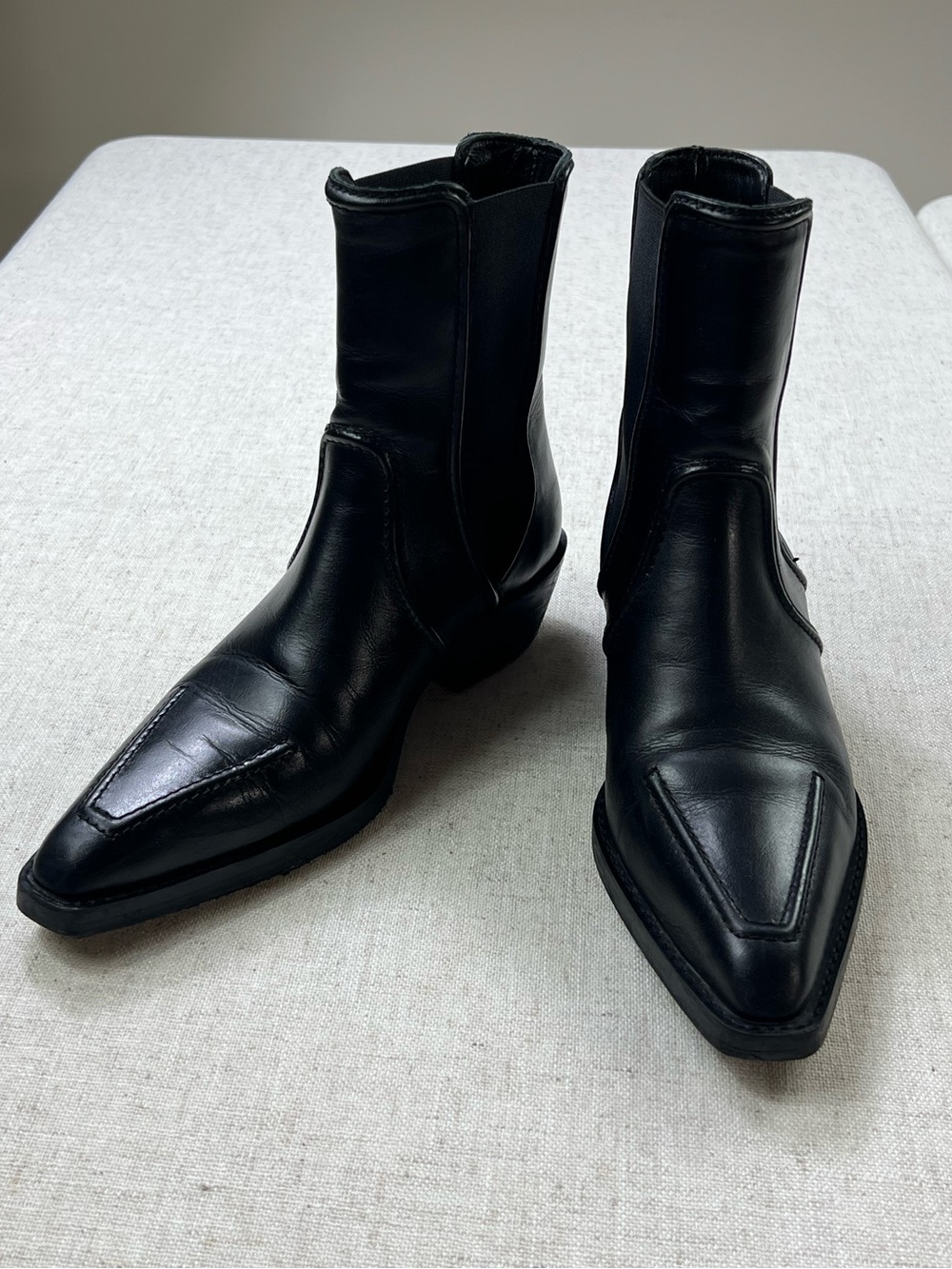 Massimo Dutti Black Leather Western Chelsea Ankle Boots Pointed Toe 35 US 5